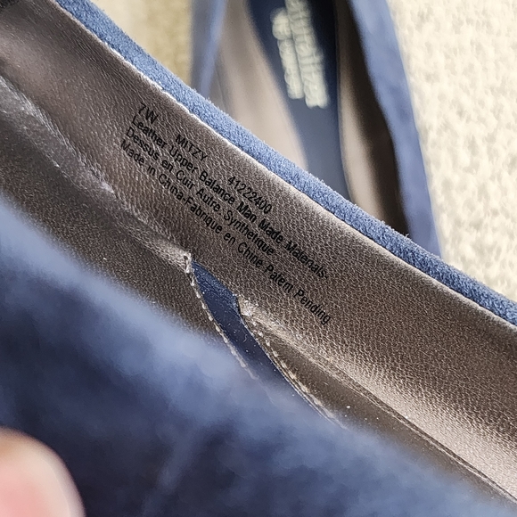 Naturalizer Shoes Mitzy Slip On Flats Blue Suede Round Toe Work Wear Size 7 Wide - Picture 12 of 12